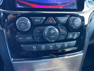 2019 Jeep Grand Cherokee TRAILHAWK *** SUPER LOW MILES LOCALLY OWNED AWD *