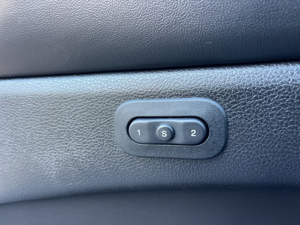 2019 Jeep Grand Cherokee TRAILHAWK *** SUPER LOW MILES LOCALLY OWNED AWD *