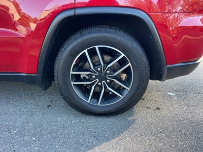 2019 Jeep Grand Cherokee TRAILHAWK *** SUPER LOW MILES LOCALLY OWNED AWD *