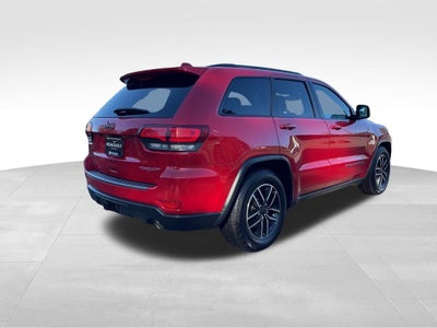 2019 Jeep Grand Cherokee TRAILHAWK *** SUPER LOW MILES LOCALLY OWNED AWD *