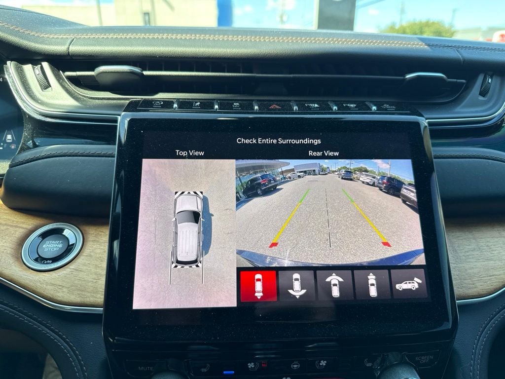 2022 Jeep Grand Cherokee Summit Reserve