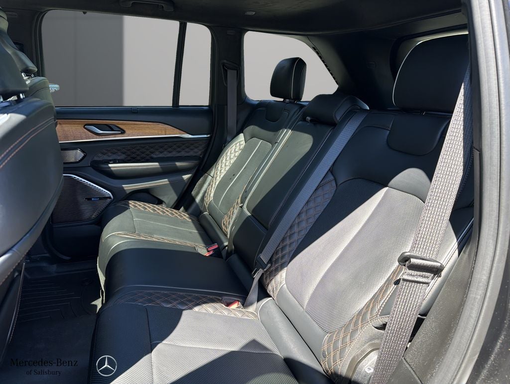 2022 Jeep Grand Cherokee Summit Reserve