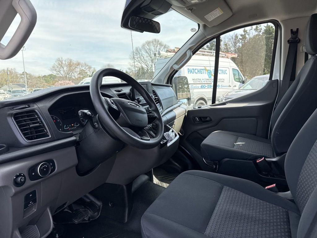 2024 Ford Transit-250 T-250 130" Low Rf 9070 GVWR RWD