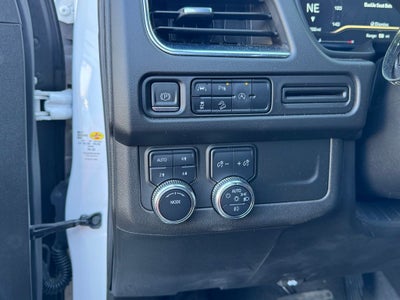 2023 GMC Yukon XL AT4 *** ONE OWNER SUPER CLEAN ***