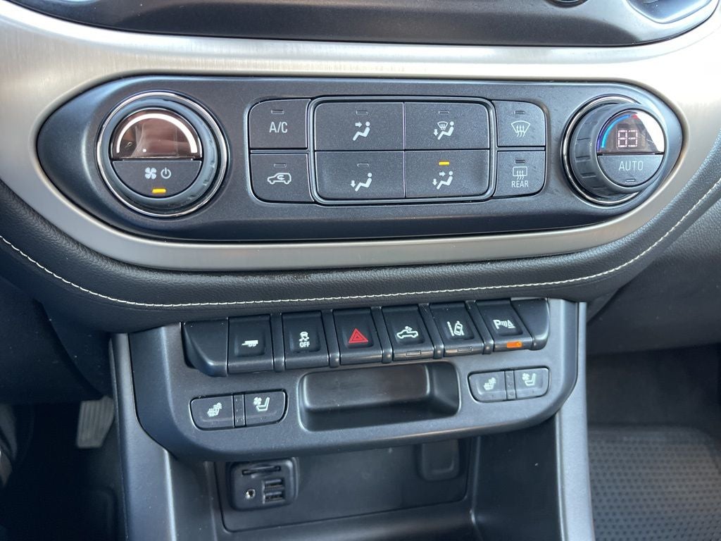 2020 GMC Canyon Denali *** ONE OWNER 4X4 LOW MILES DENALI ***