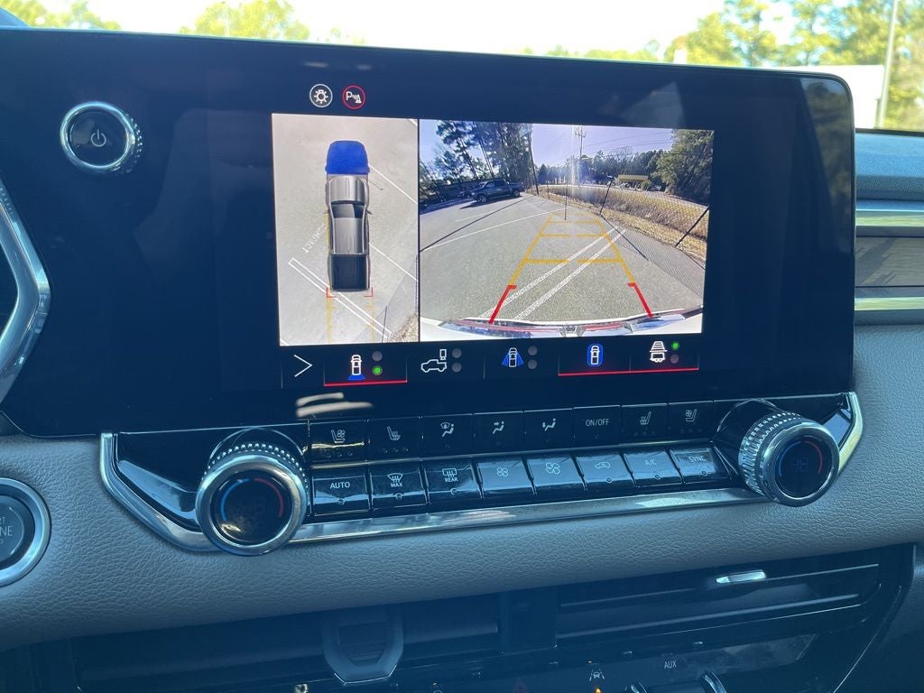 2025 GMC Canyon Denali *** LOADED 4WD LEATHER MOONROOF ***