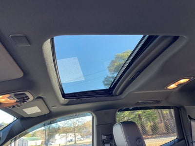 2025 GMC Canyon Denali *** LOADED 4WD LEATHER MOONROOF ***