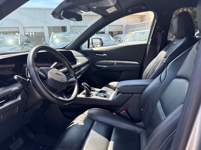 2024 Cadillac XT4 Premium Luxury