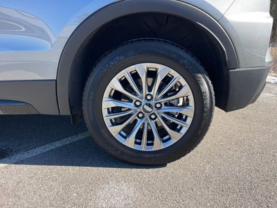 2024 Cadillac XT4 Premium Luxury