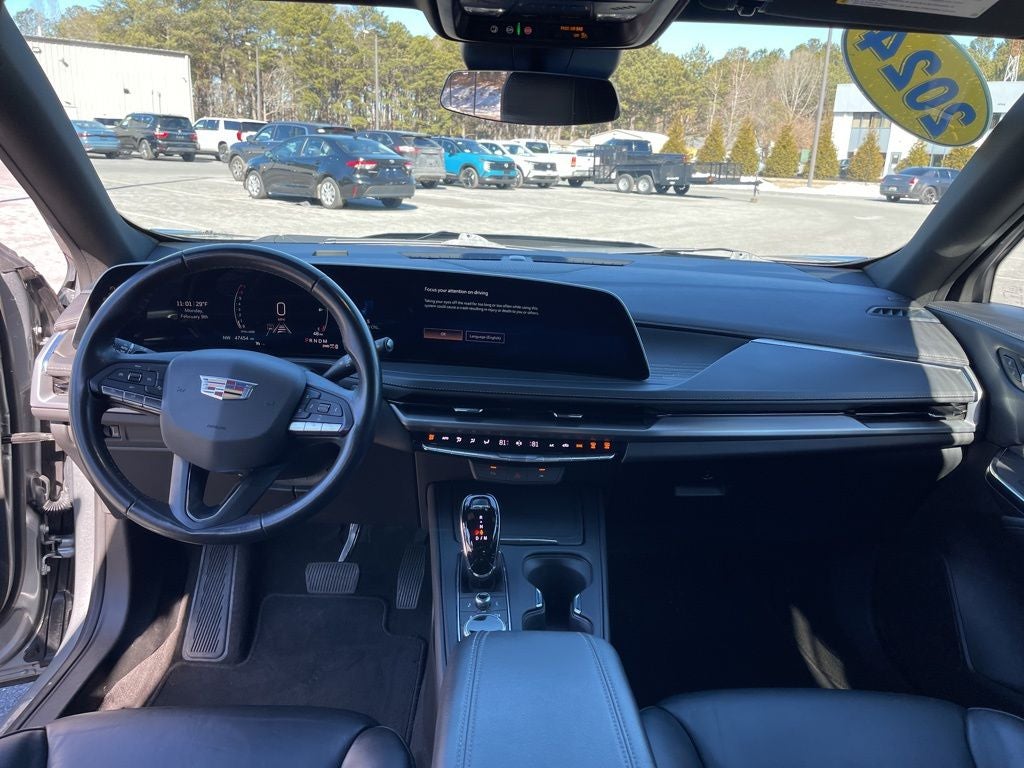 2024 Cadillac XT4 Premium Luxury