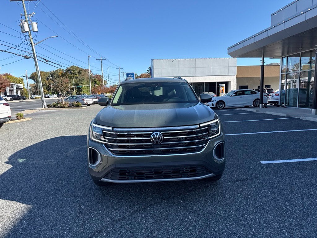 2026 Volkswagen Atlas SE w/Technology