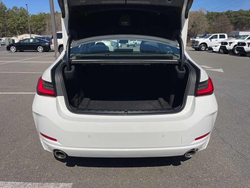 2025 BMW 3 Series 330i