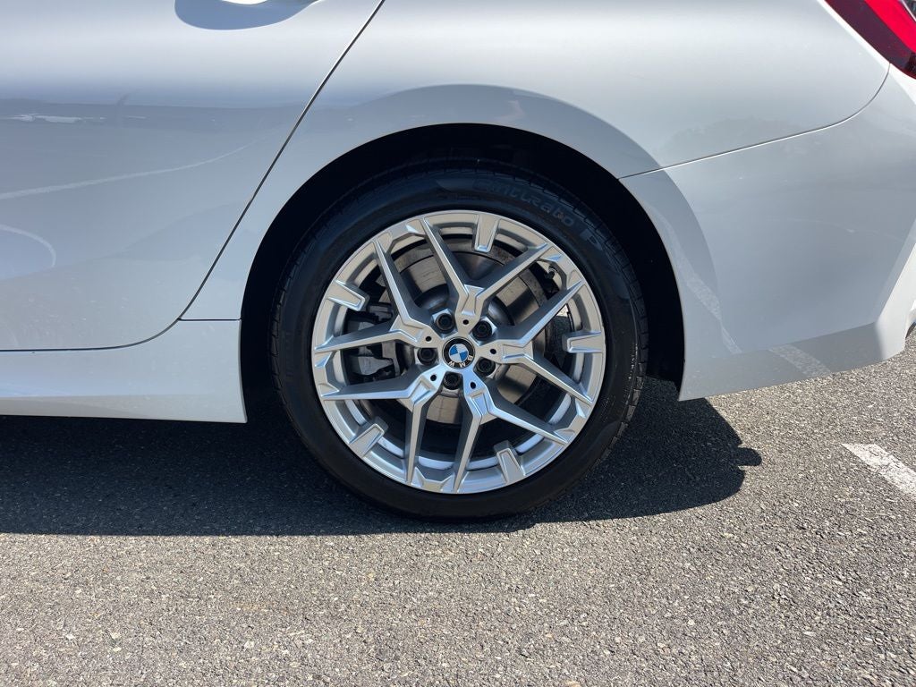 2025 BMW 3 Series 330i