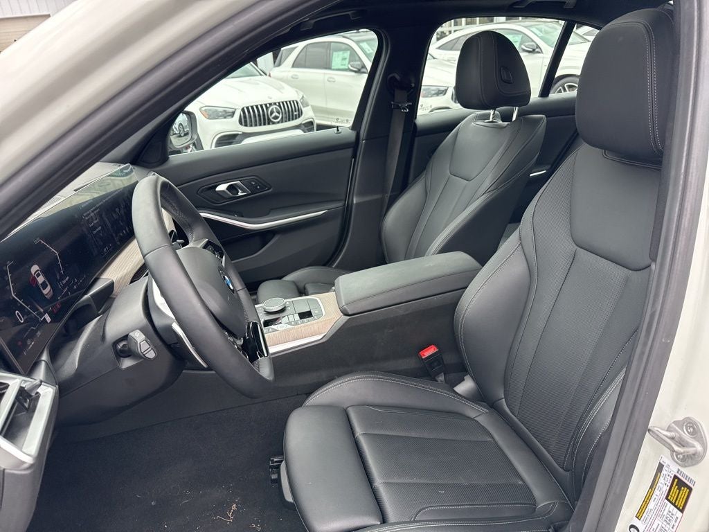 2025 BMW 3 Series 330i