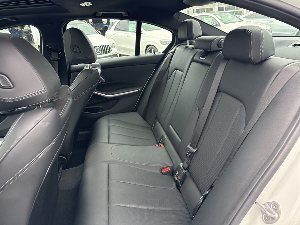 2025 BMW 3 Series 330i