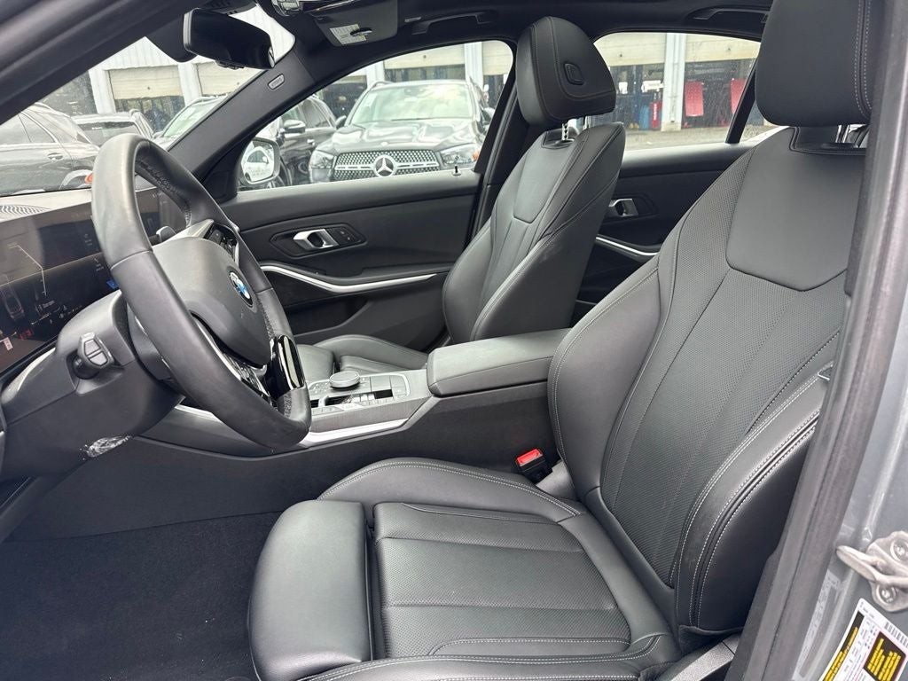 2025 BMW 3 Series 330i
