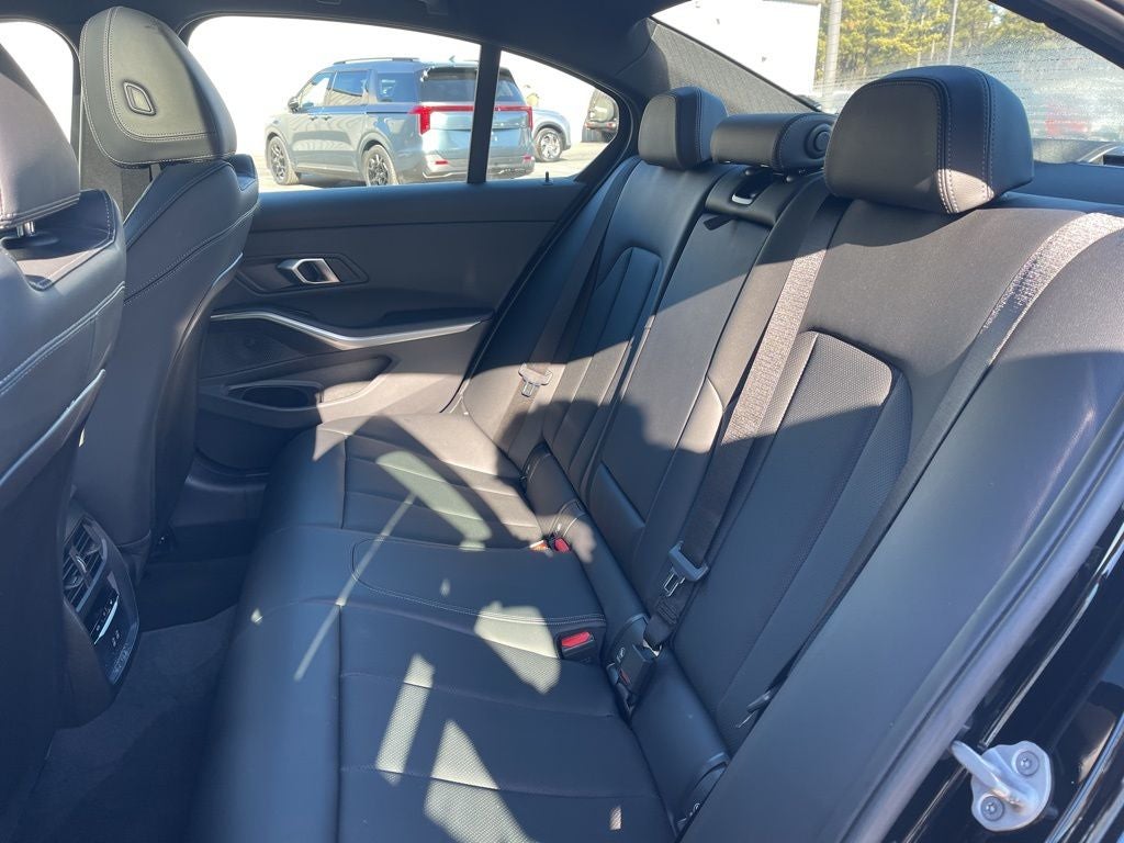 2025 BMW 3 Series 330i xDrive