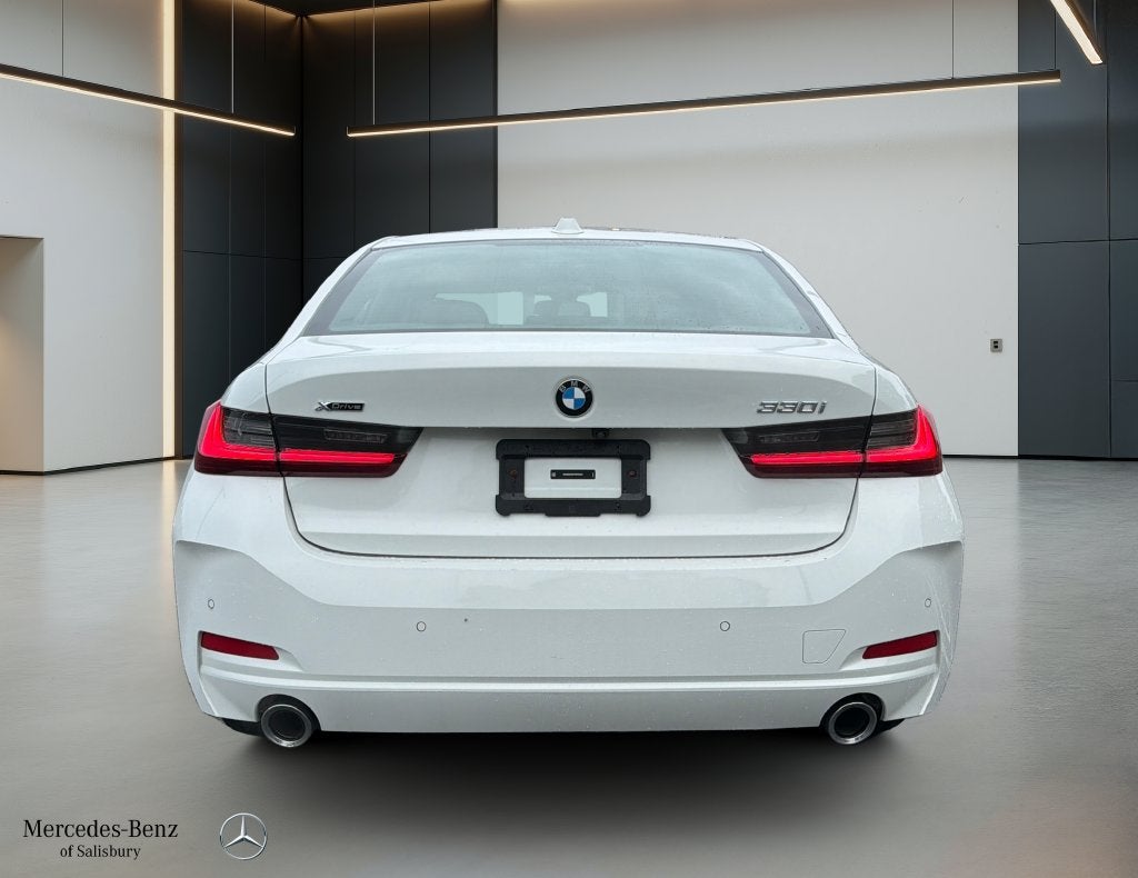 2025 BMW 3 Series 330i xDrive