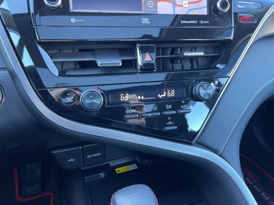 2023 Toyota Camry XSE V6 *** LOCALLY OWNED ONE OWNER LOADED ***