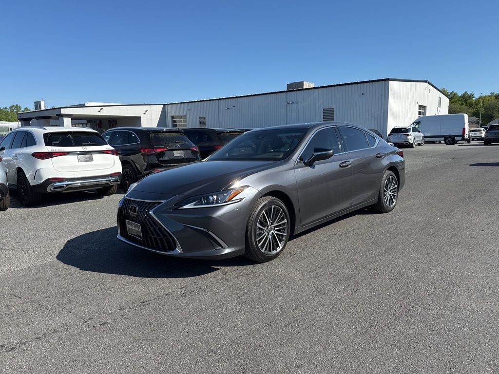 2023 Lexus ES 250