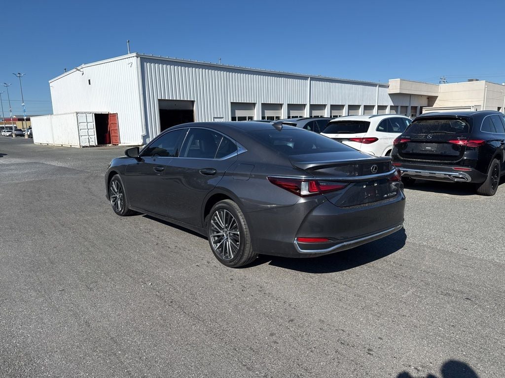 2023 Lexus ES 250