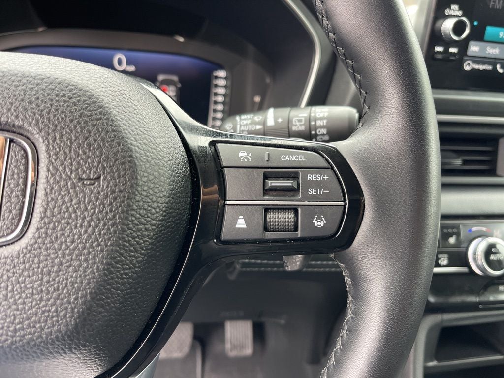 2025 Honda Pilot Elite *** ONE OWNER LOADED SUPER LOW MILES *