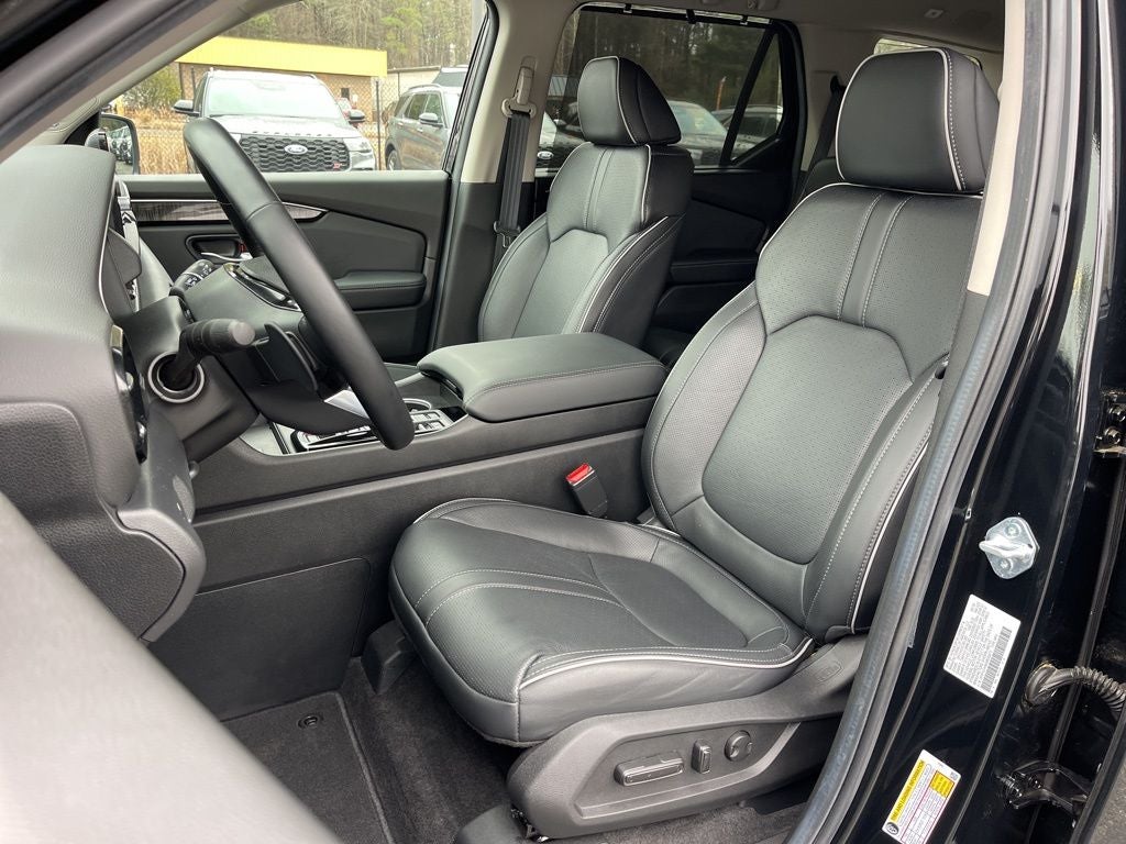 2025 Honda Pilot Elite *** ONE OWNER LOADED SUPER LOW MILES *