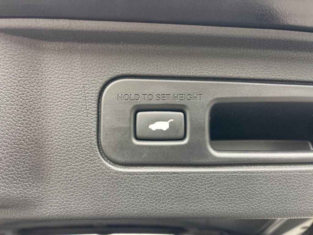 2025 Honda Pilot Elite *** ONE OWNER LOADED SUPER LOW MILES *