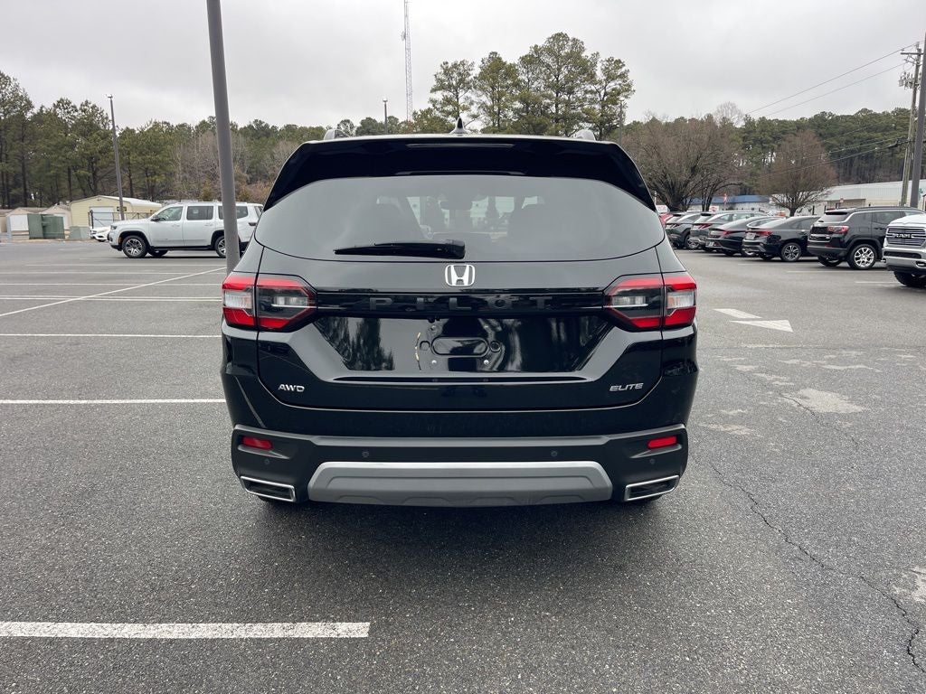 2025 Honda Pilot Elite *** ONE OWNER LOADED SUPER LOW MILES *