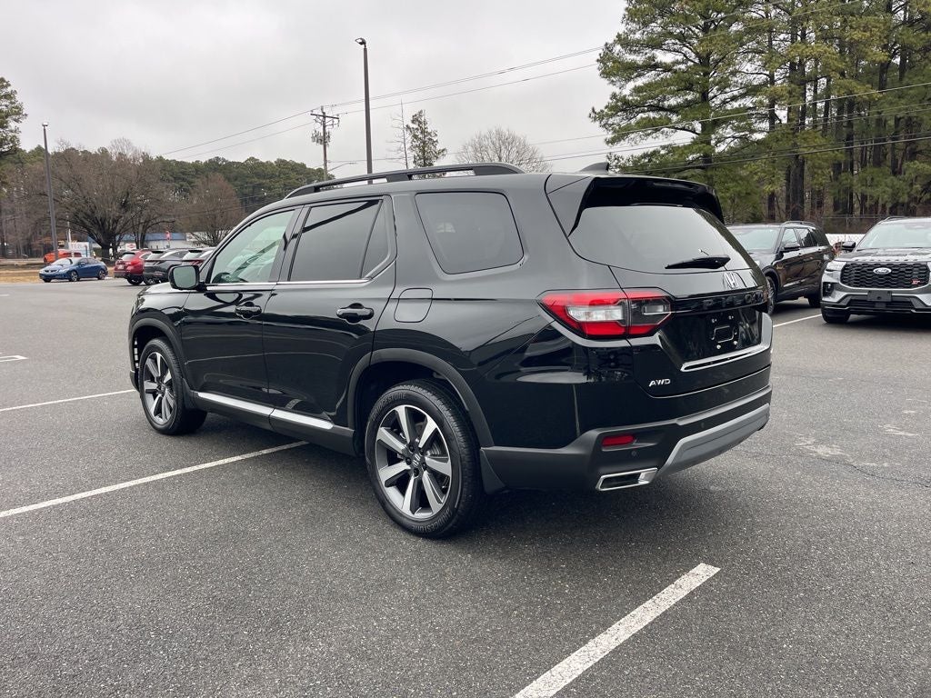 2025 Honda Pilot Elite *** ONE OWNER LOADED SUPER LOW MILES *