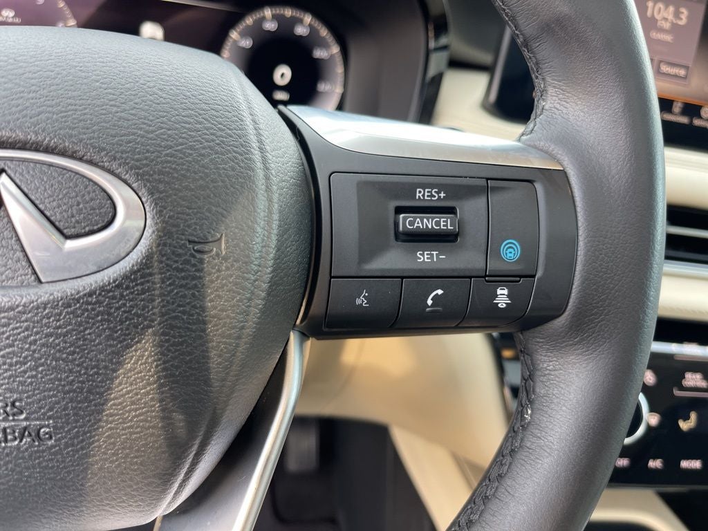 2023 INFINITI QX60 LUXE