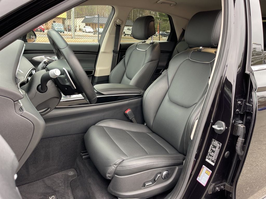 2025 Genesis GV70 2.5T