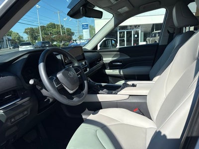 2025 Toyota Grand Highlander XLE