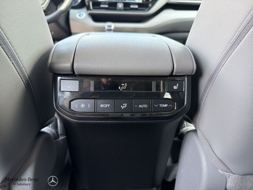 2020 Toyota Highlander Hybrid Platinum