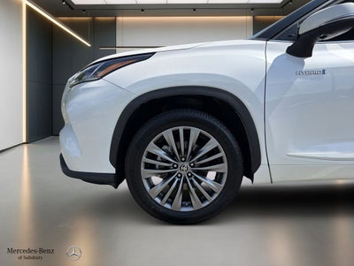 2020 Toyota Highlander Hybrid Platinum