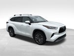 2020 Toyota Highlander Hybrid Platinum