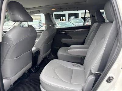 2020 Toyota Highlander Hybrid Platinum