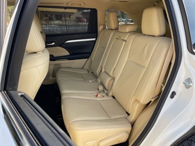 2017 Toyota Highlander XLE ***ONE OWNER AWD LEATHER LOADED ***