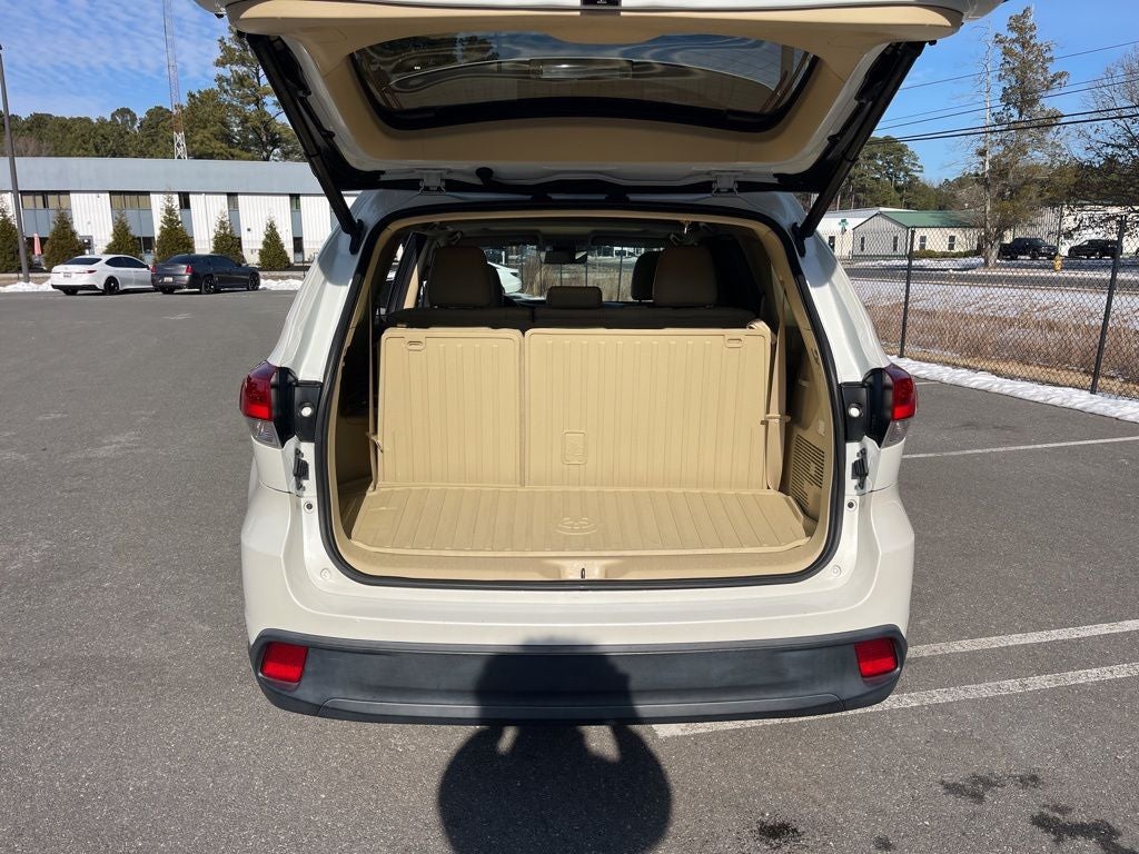 2017 Toyota Highlander XLE ***ONE OWNER AWD LEATHER LOADED ***