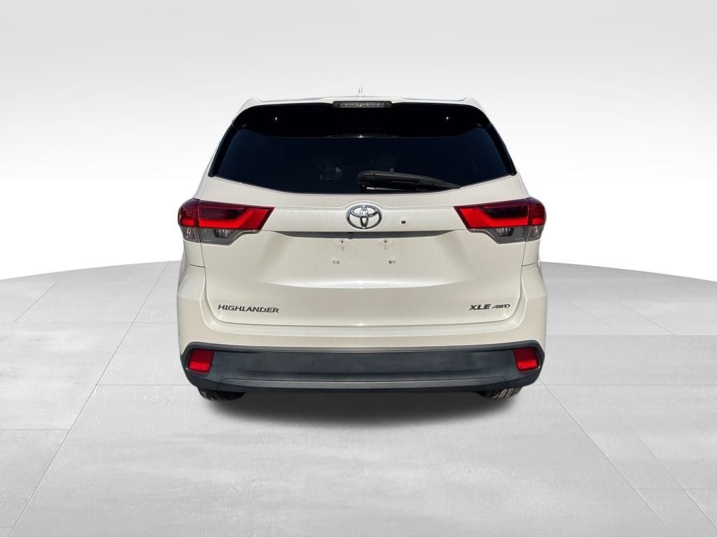 2017 Toyota Highlander XLE ***ONE OWNER AWD LEATHER LOADED ***