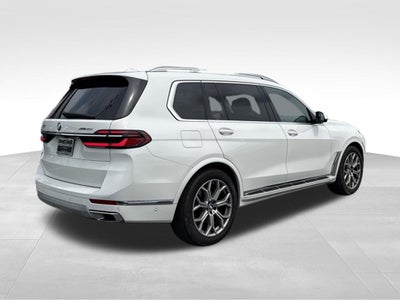 2025 BMW X7 xDrive40i