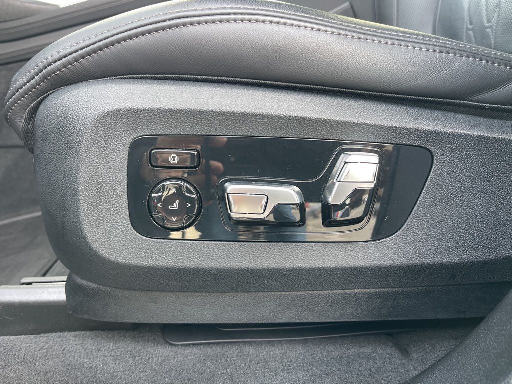 2025 BMW X7 ALPINA XB7 *** TOP OF THE LINE LUXURY AWD LOADE