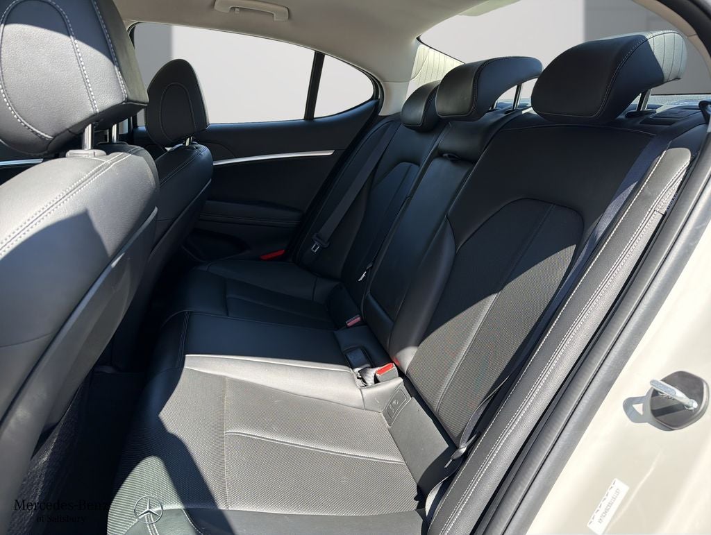 2025 Genesis G70 2.5T