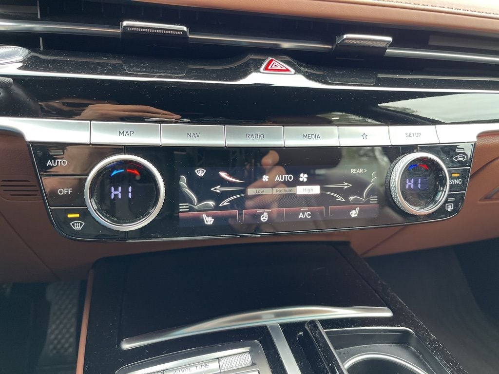 2023 Genesis G80 2.5T