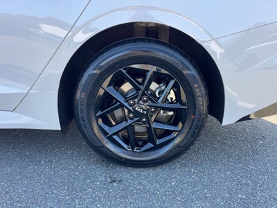 2025 Kia K5 LXS ** GUARANTEED FINANCING **