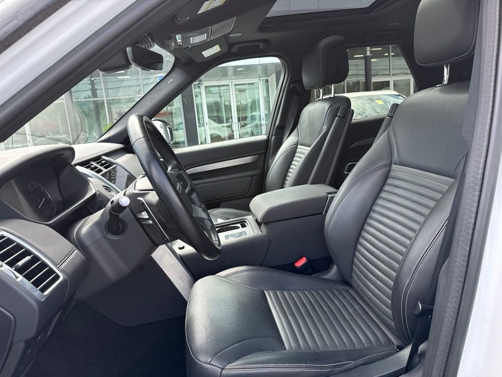 2023 Land Rover Discovery S R-Dynamic