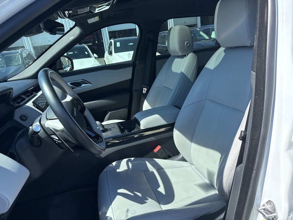 2024 Land Rover Range Rover Velar Dynamic SE