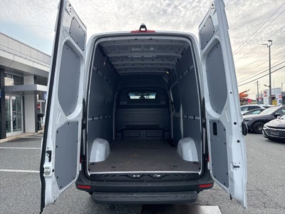 2024 Mercedes-Benz Sprinter 2500 Cargo 144 WB