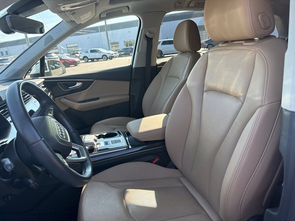 2023 Audi Q7 45 Premium Plus quattro
