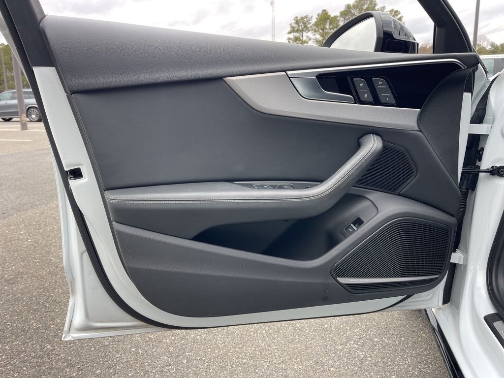 2023 Audi A4 45 S line Premium Plus quattro